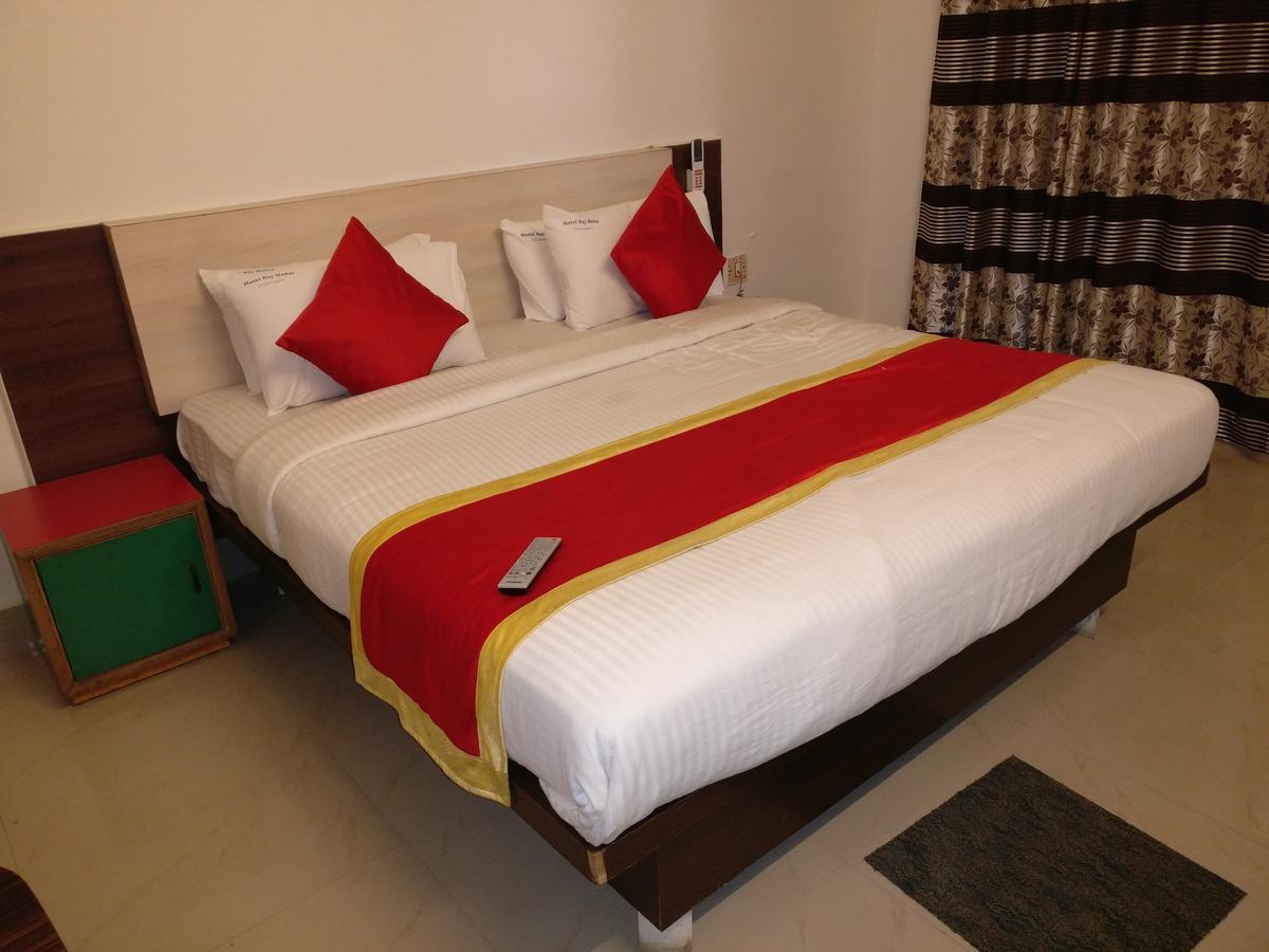 Hotel Raj Mahal Chikmagalur Exterior photo