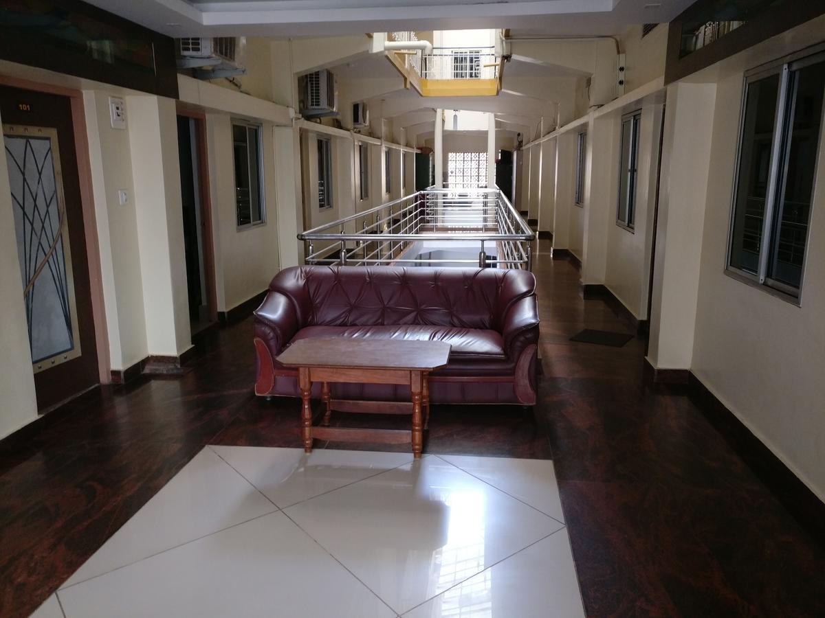 Hotel Raj Mahal Chikmagalur Exterior photo