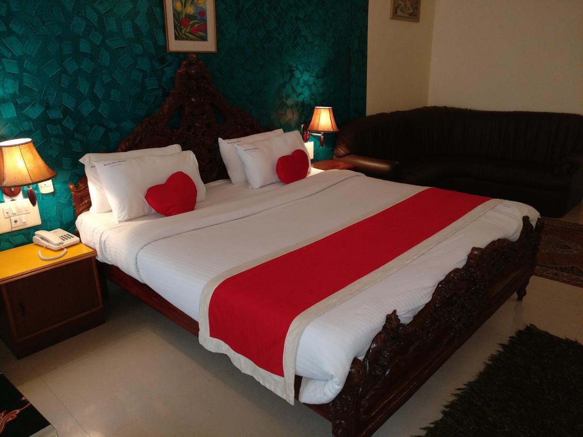 Hotel Raj Mahal Chikmagalur Exterior photo